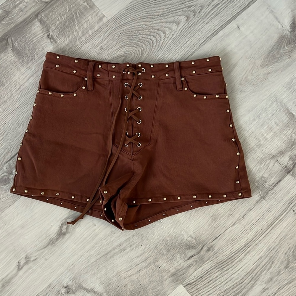 Show me your mumu shorts